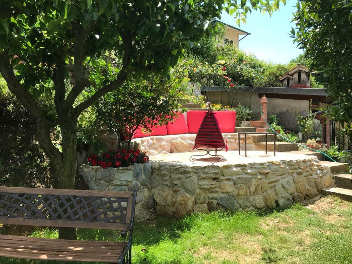 Parte Di Casa Con Giardino E Piscina Villa Пиетрасанта Екстериор снимка