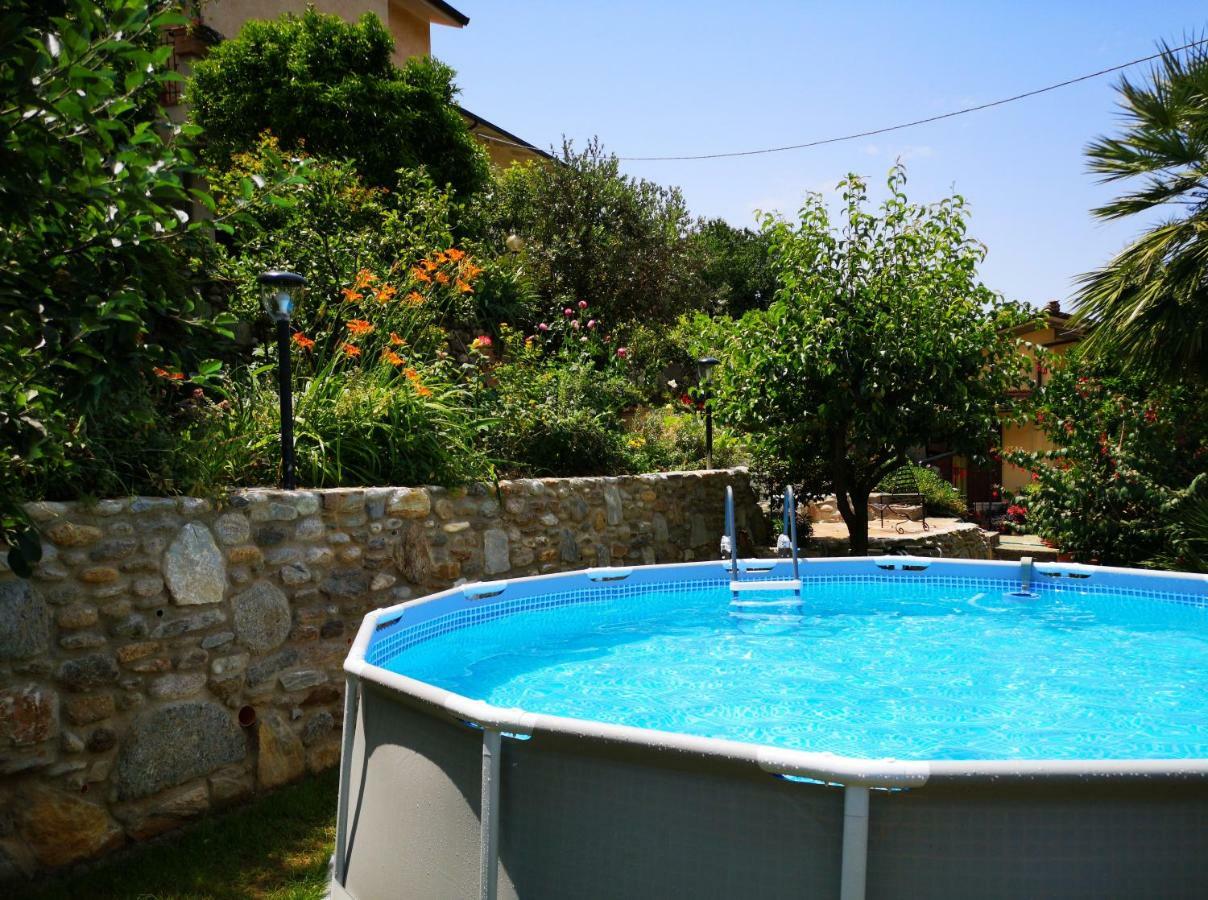 Parte Di Casa Con Giardino E Piscina Villa Пиетрасанта Екстериор снимка